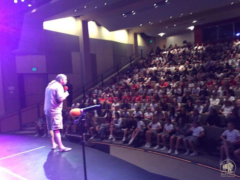 2017 11 16 01 003 Road Show 800