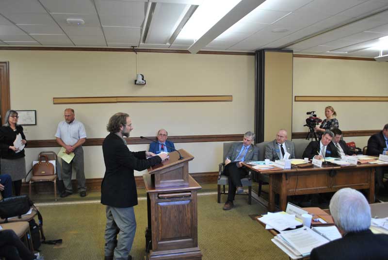 buffalo field campaign gives public testimony